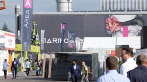 نمایشگاه مارمومک ورونا